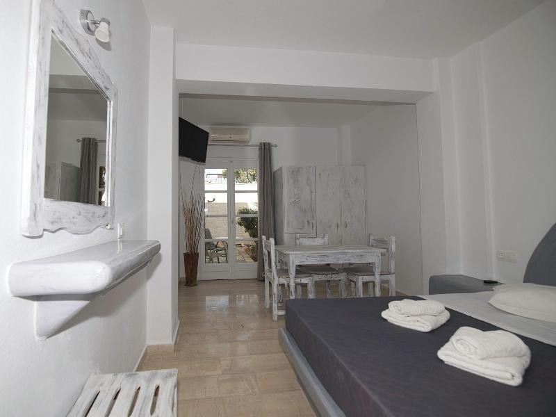 Ira Apartments image