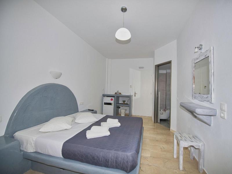Ira Apartments image