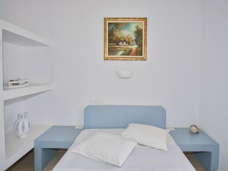 Ira Apartments image