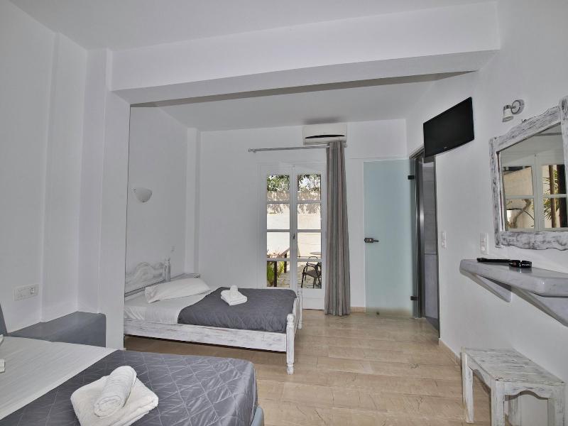 Ira Apartments image