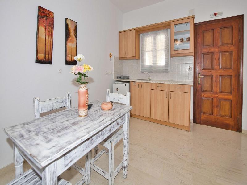 Ira Apartments image