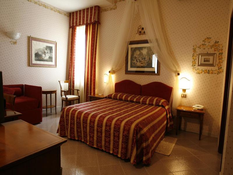 Miralago image
