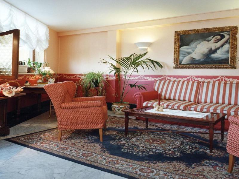 Miralago image