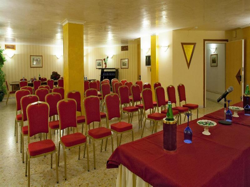 Miralago image