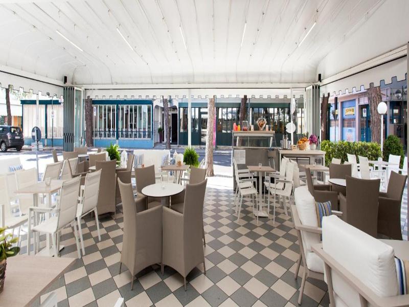 Hotel Riviera image
