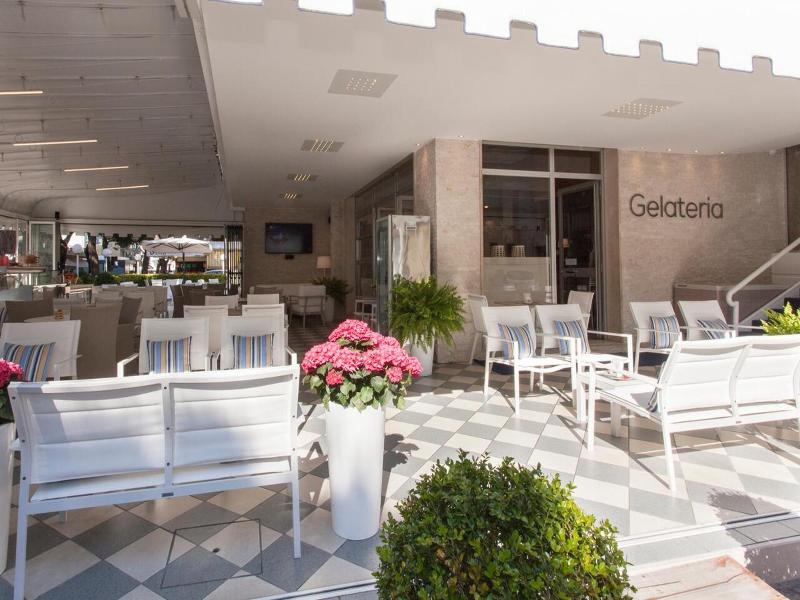 Hotel Riviera image