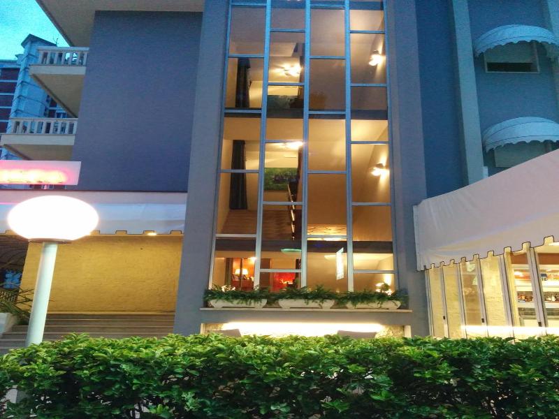 Hotel Riviera image