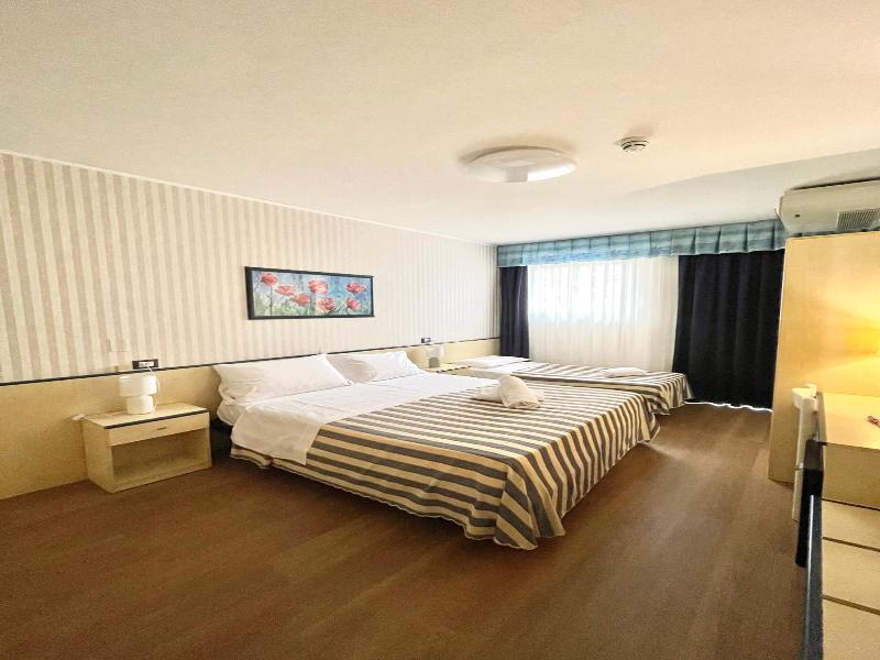 Hotel Riviera image