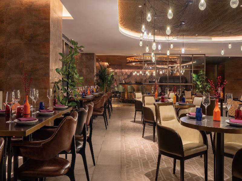 Intercontinental Zhengzhou Zhengdong, by IHG image