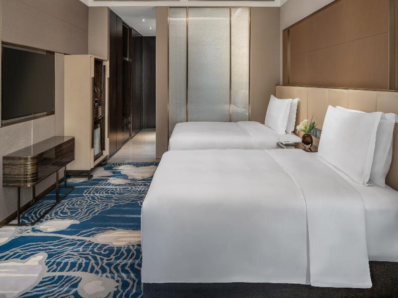 Intercontinental Zhengzhou Zhengdong, by IHG image