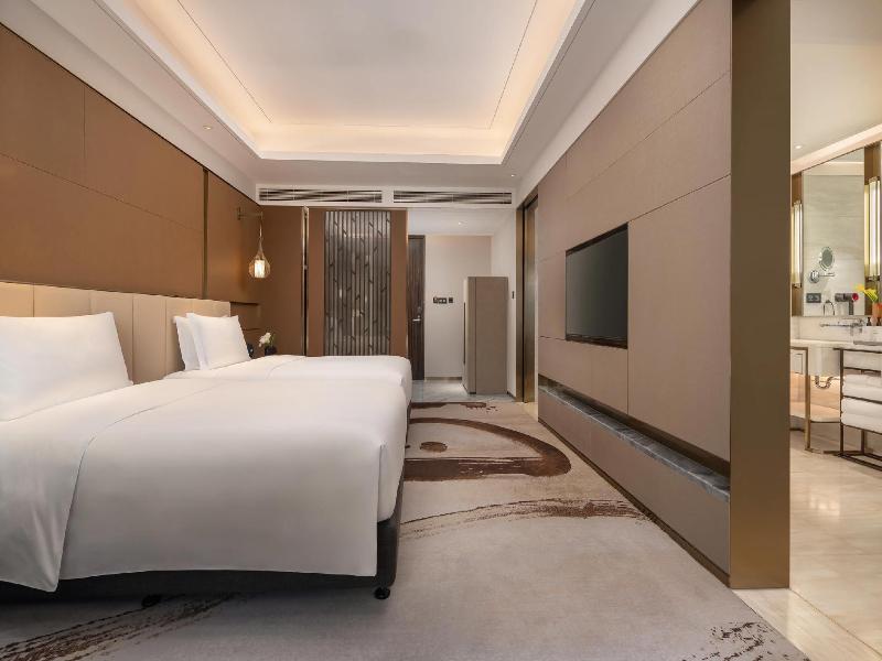 Intercontinental Zhengzhou Zhengdong, by IHG image