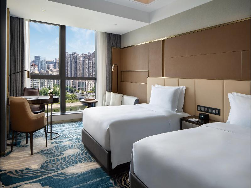 Intercontinental Zhengzhou Zhengdong, by IHG image