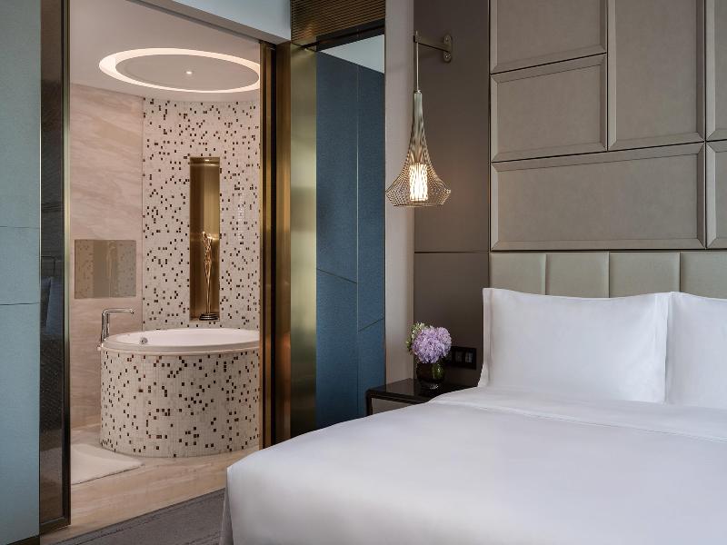 Intercontinental Zhengzhou Zhengdong, by IHG image
