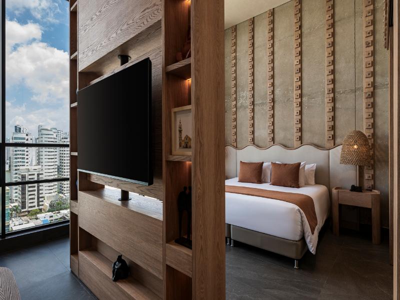 Oz Hotel Collection image