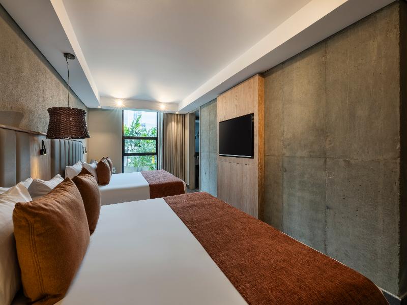 Oz Hotel Collection image