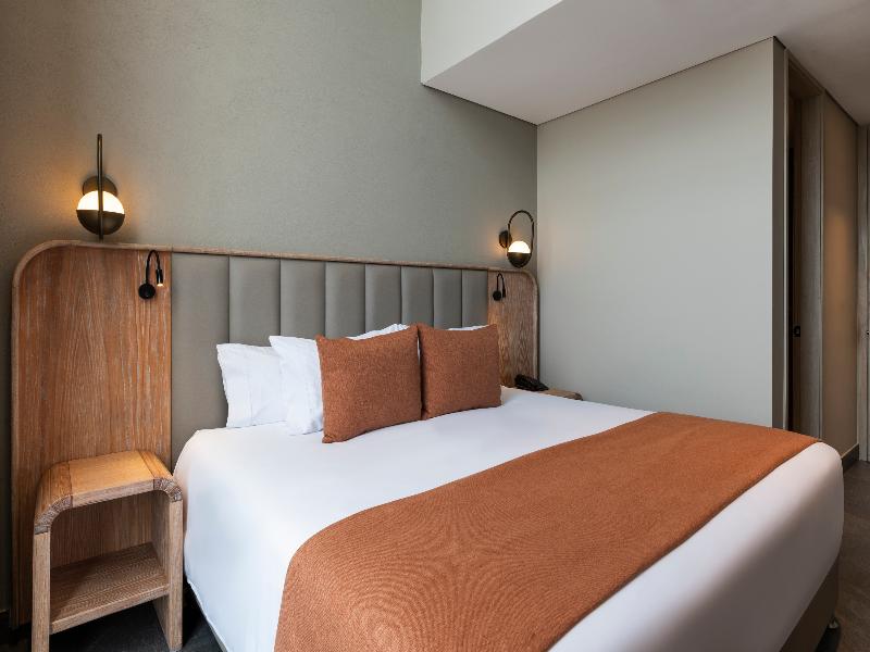 Oz Hotel Collection image