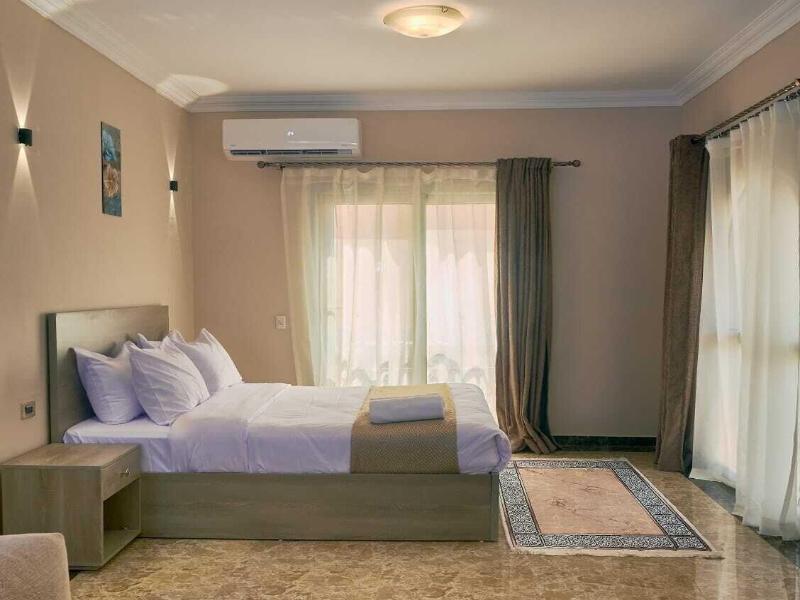 Roadhouse New Cairo Residence image