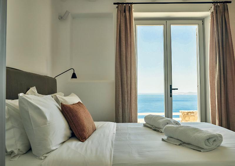 Hotiday Room Collection – Mykonos Fanari