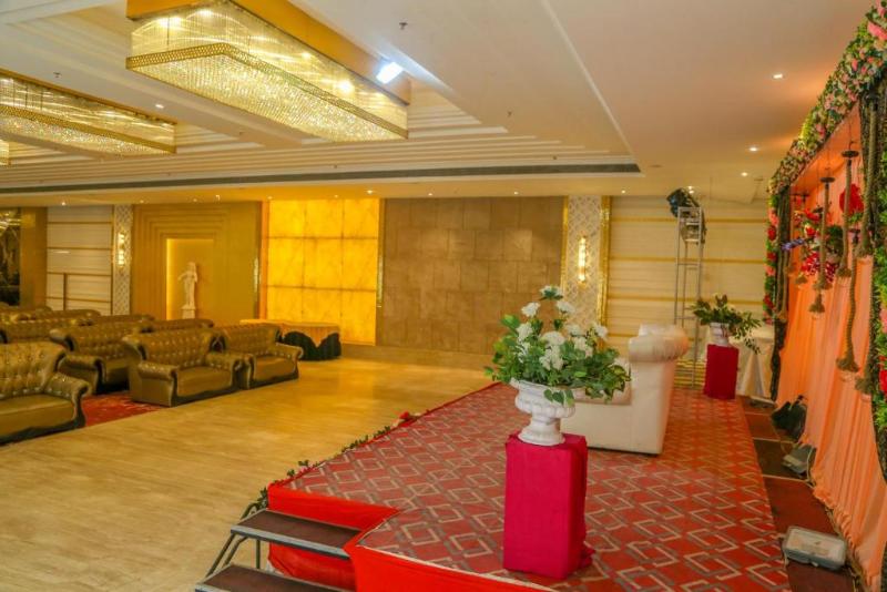 Four Leaf Hotel, Budaun image 4
