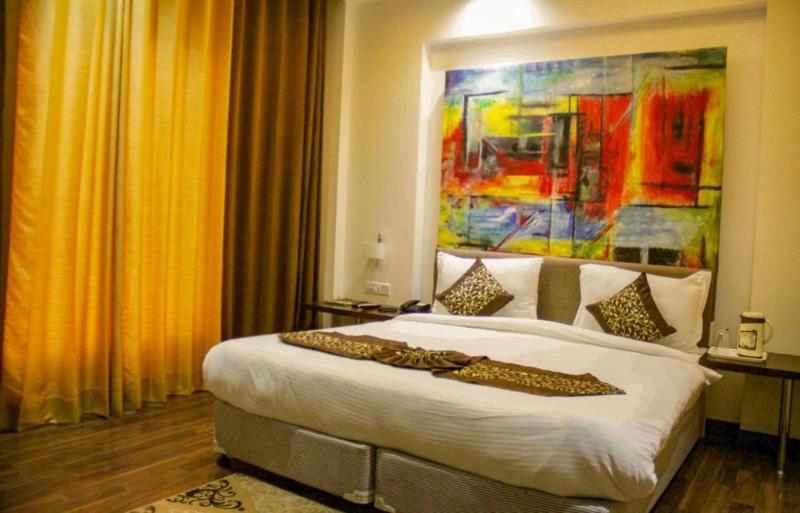 Four Leaf Hotel, Budaun image 5