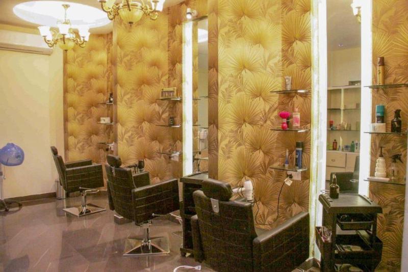 Four Leaf Hotel, Budaun image 6