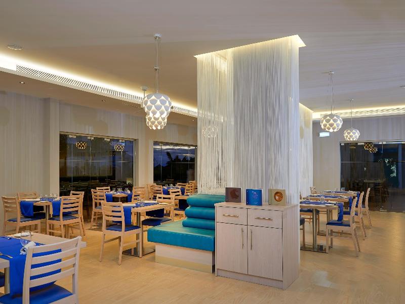 Meliã¡ Dunas Beach Resort & Spa image