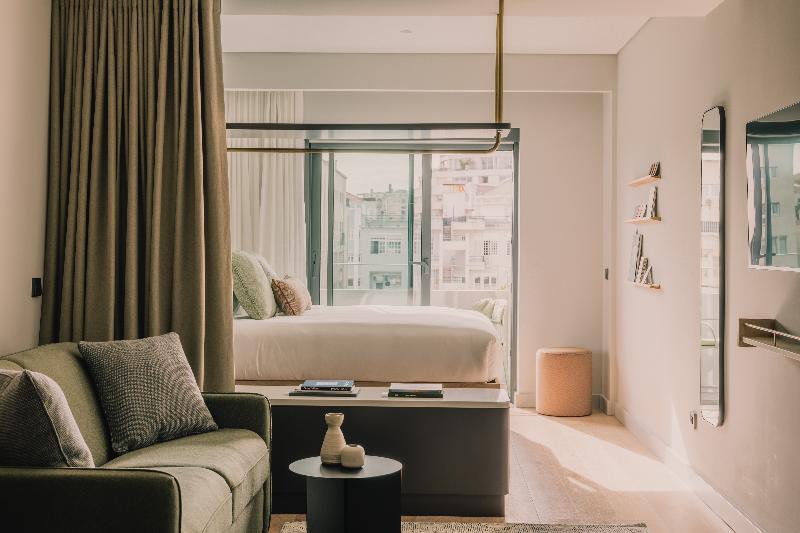 Wilde Aparthotels Lisbon Liberdade image