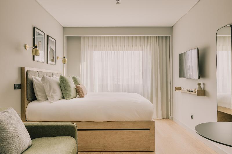 Wilde Aparthotels Lisbon Liberdade image