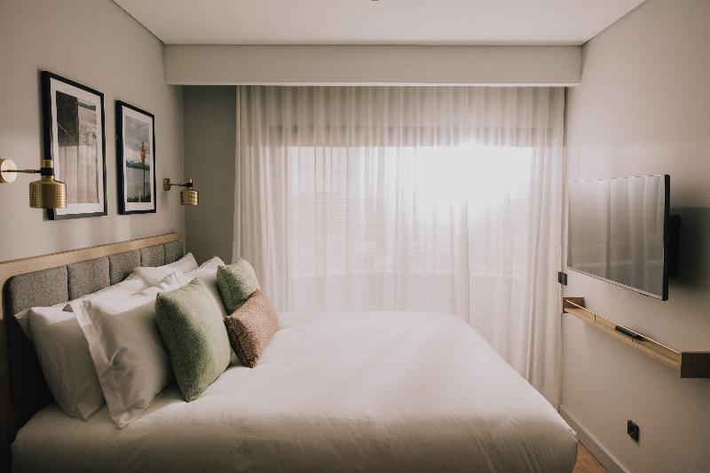 Wilde Aparthotels Lisbon Liberdade image
