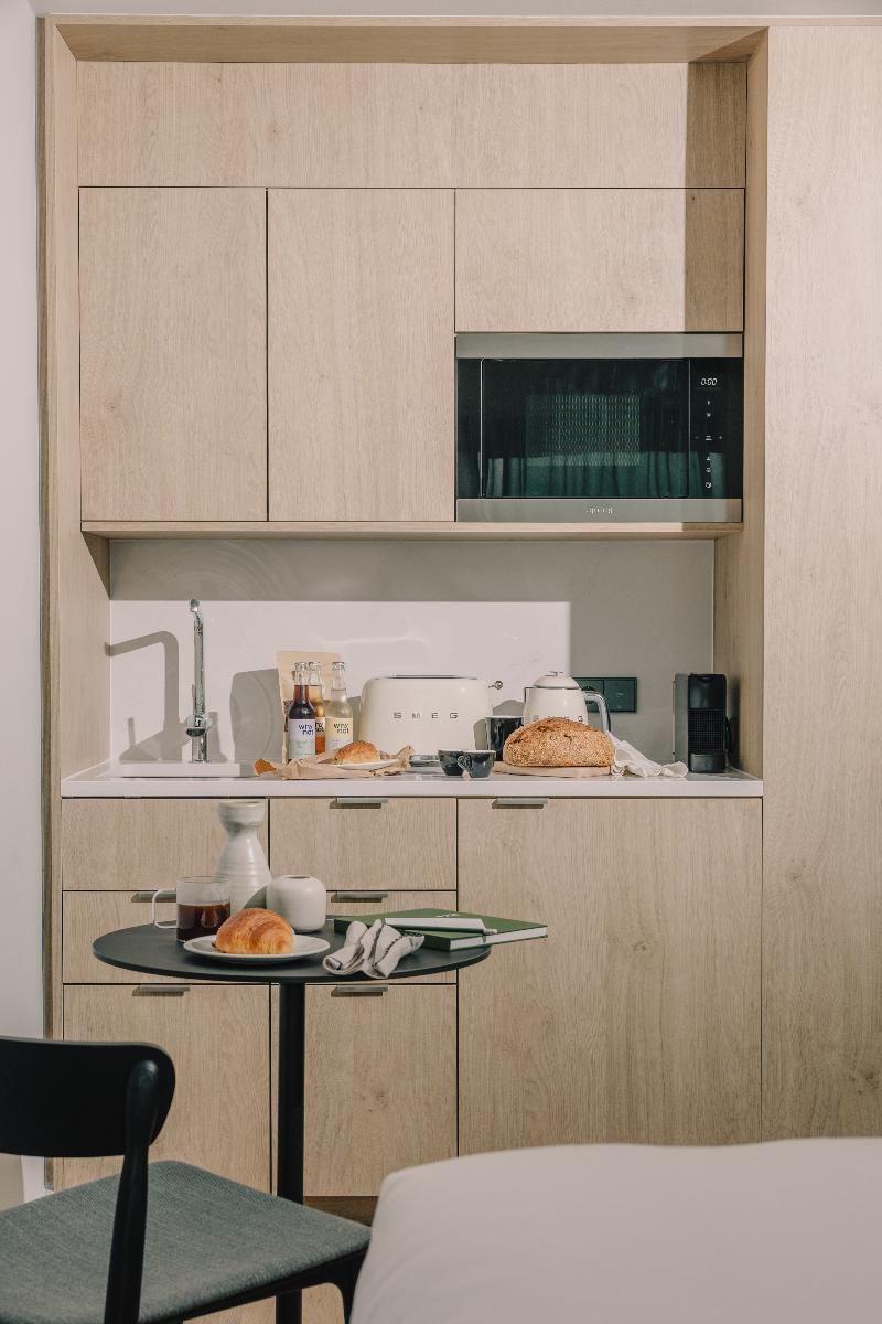 Wilde Aparthotels Lisbon Liberdade image