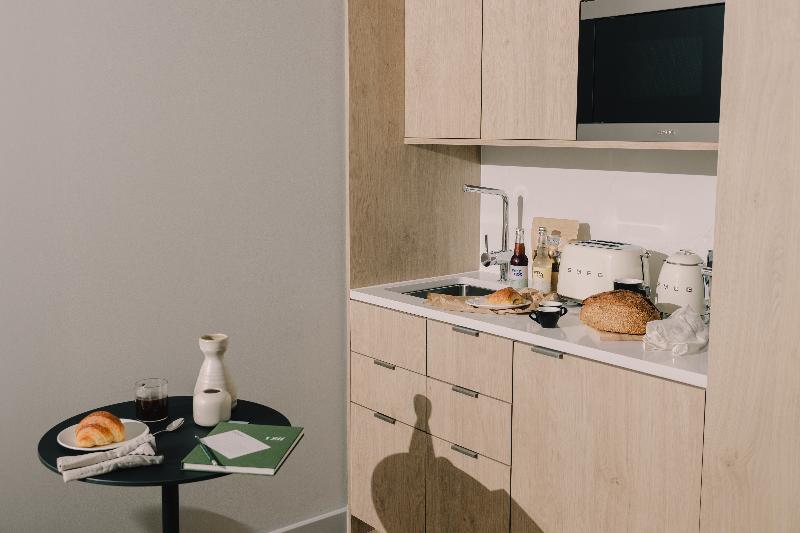 Wilde Aparthotels Lisbon Liberdade image