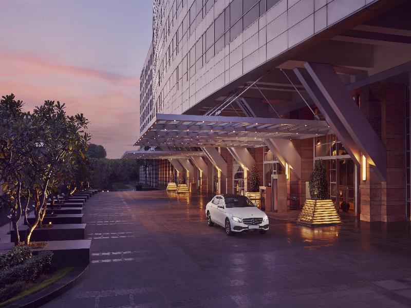 Grand Hyatt Mumbai Hotel And Residences image