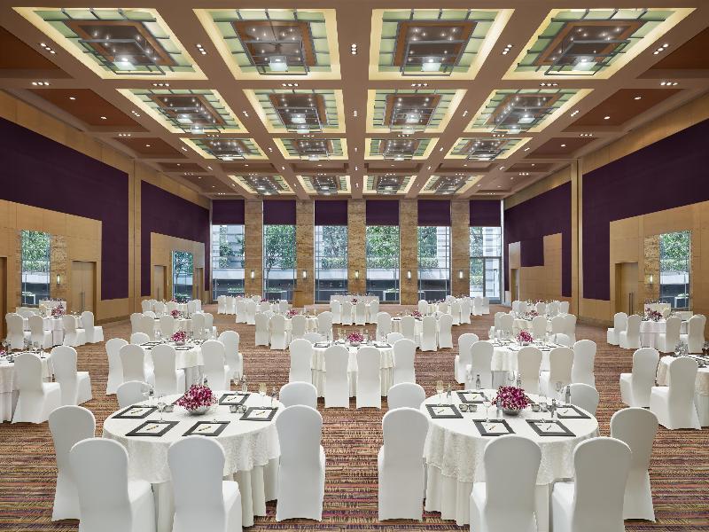 Grand Hyatt Mumbai Hotel And Residences image