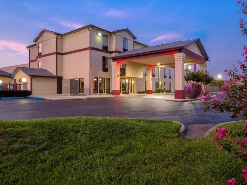 Red Roof Inn & Suites Mobile SW - I-10 image