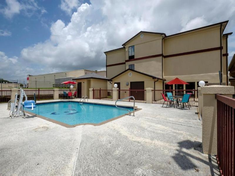 Red Roof Inn & Suites Mobile SW - I-10 image