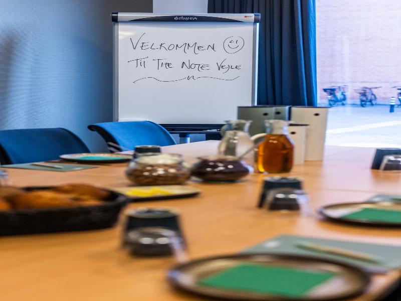 The Note image