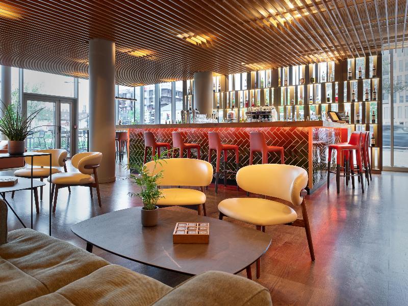 Radisson Hotel Bordeaux image
