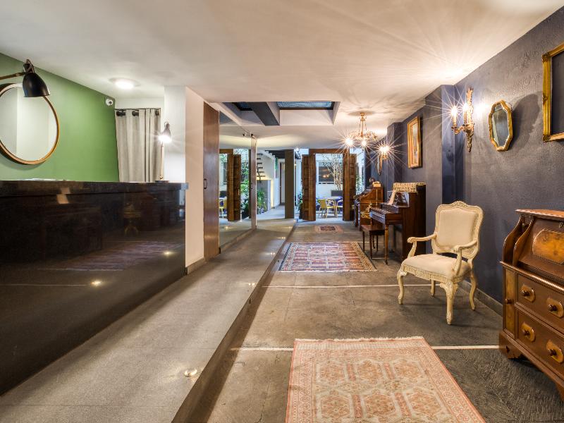 Zamora By Mr W — view