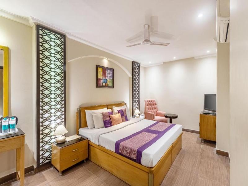 Alaya Stays Emperor Palms - Delhi image