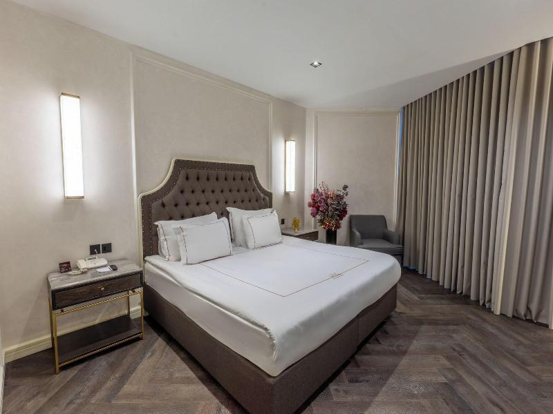Grand Opera Hotel & Casino & Spa image