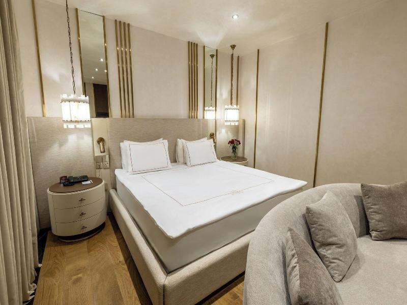 Grand Opera Hotel & Casino & Spa image