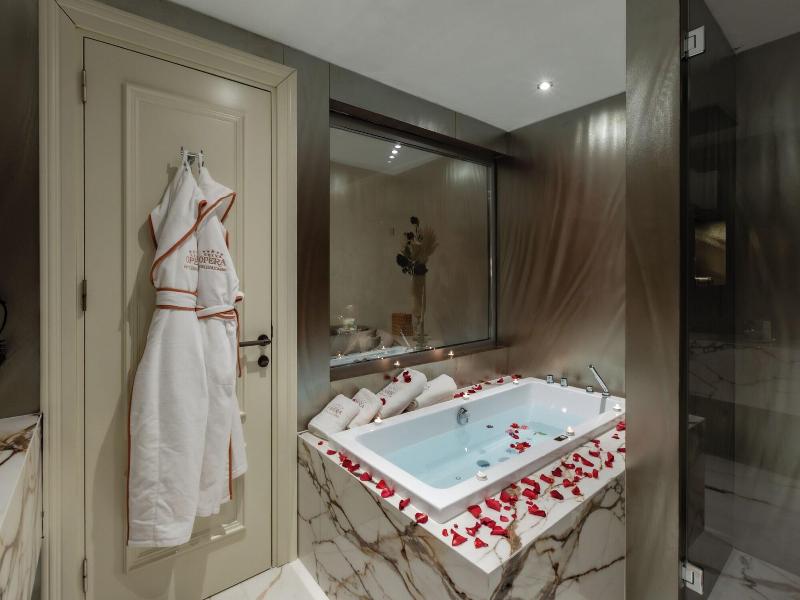 Grand Opera Hotel & Casino & Spa image