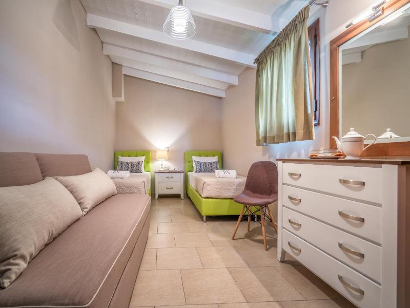 Fiorentinos Villa image