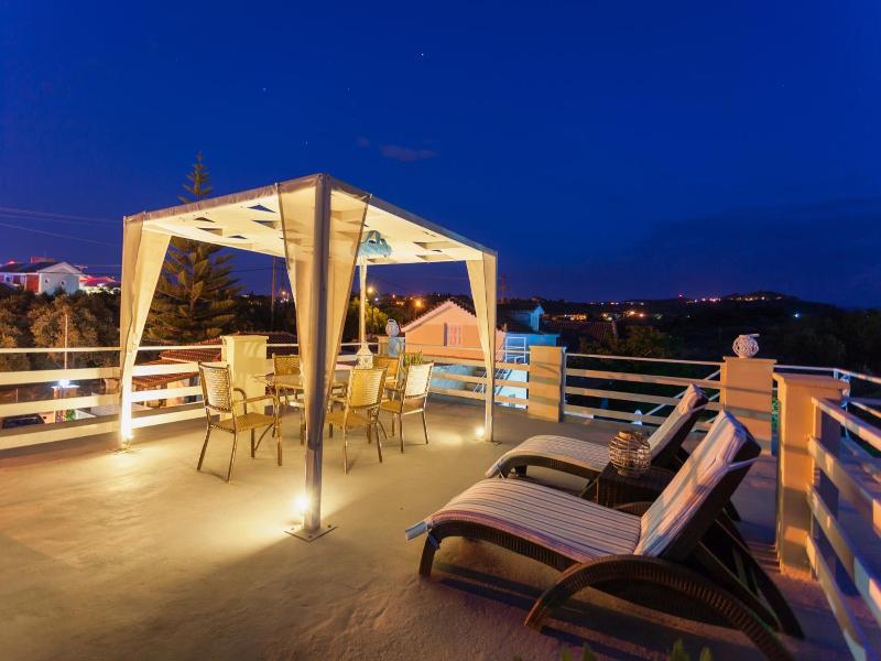 Fiorentinos Villa image