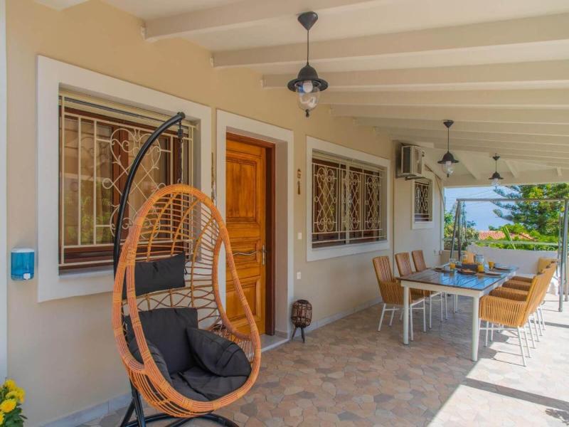 Fiorentinos Villa image
