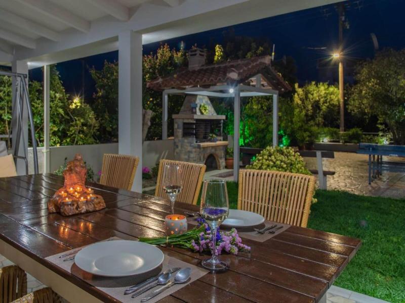 Fiorentinos Villa image