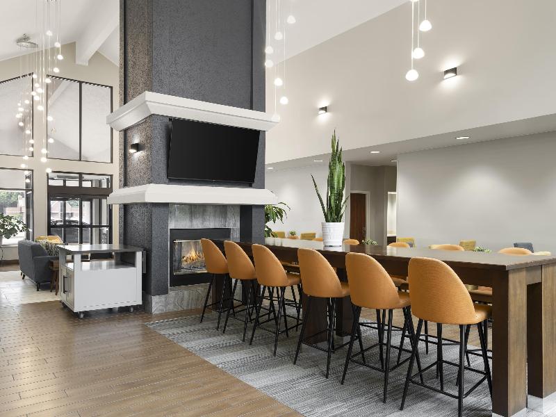 Larkspur Landing Hotel South Bend image