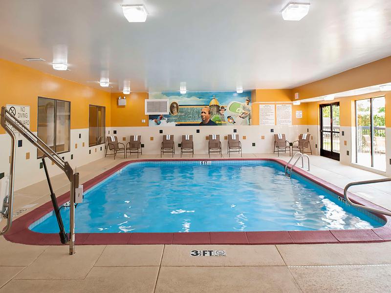 Larkspur Landing Hotel South Bend image