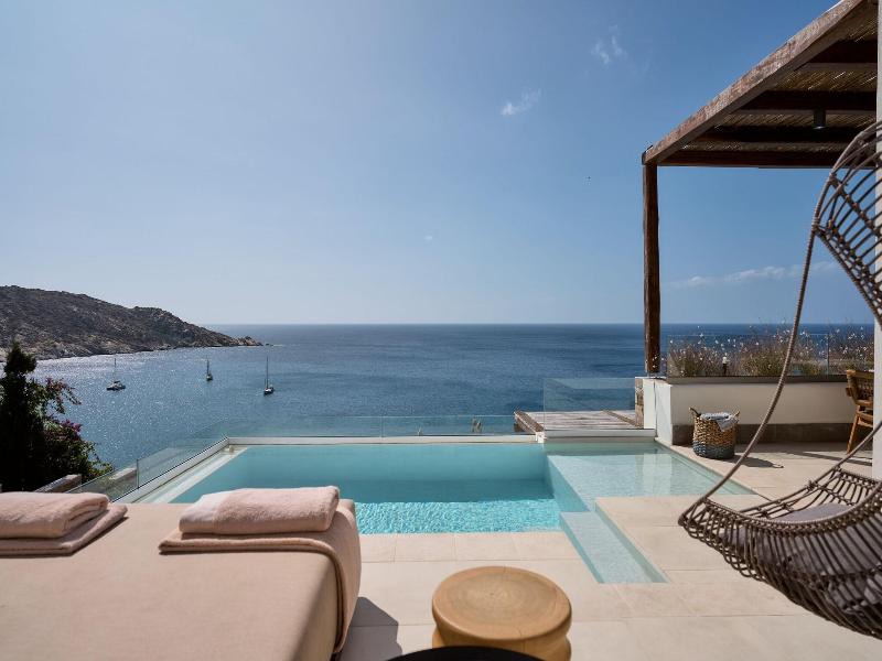 Ios Grand Pool Suites image
