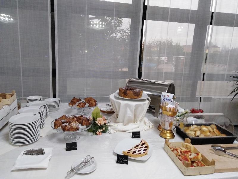 Grand Hotel Bologna Congress N Wellness image